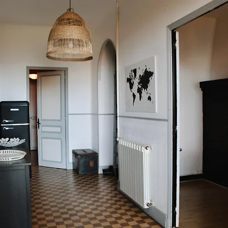 Les Grillons Vila
